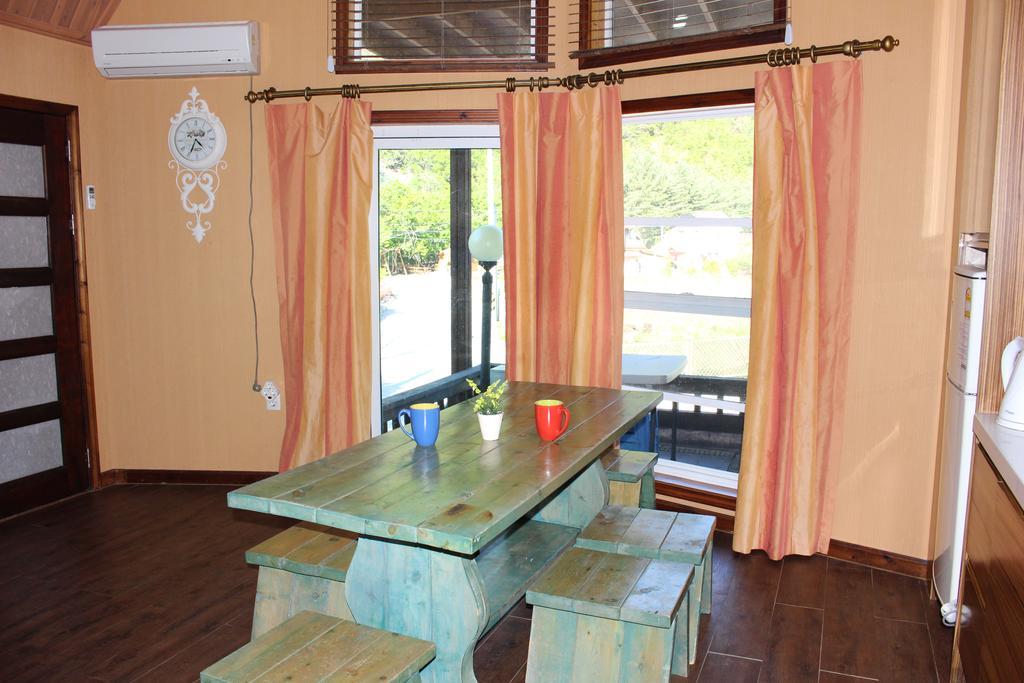 Villa Bench House Pyeongchang Esterno foto