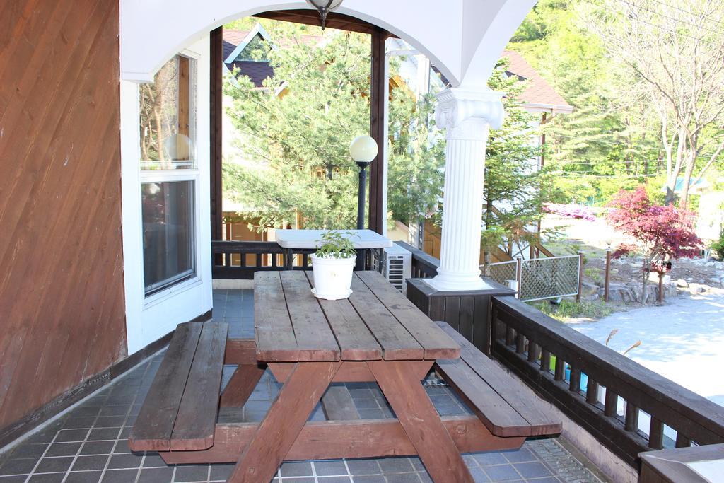 Villa Bench House Pyeongchang Esterno foto